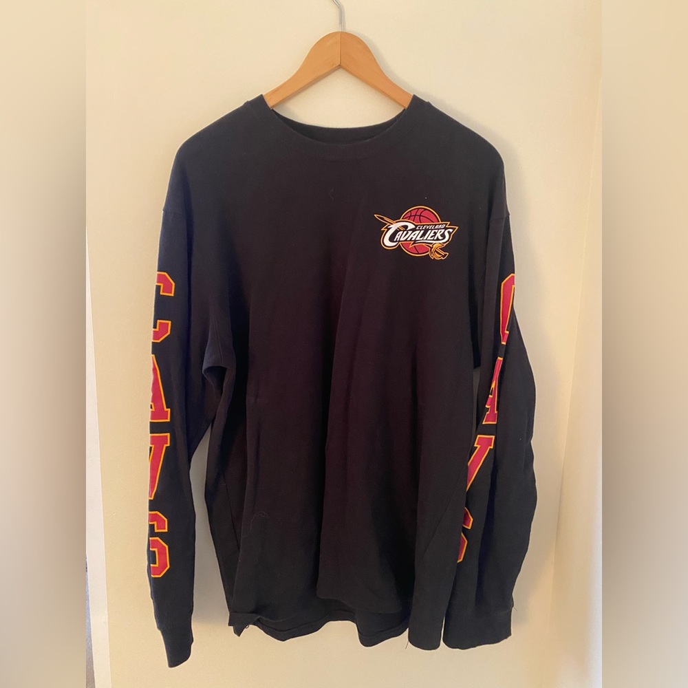 Cleveland Cavaliers long sleeve shirt